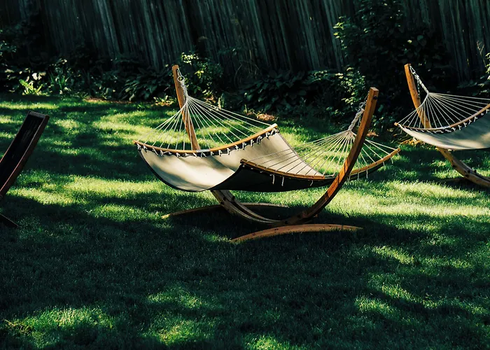 Somewhere Inn Collingwood Boutique Hotel